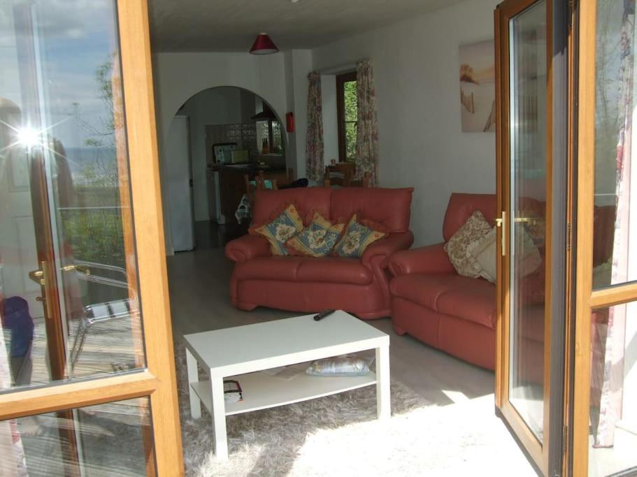 Cottage , Seaside Views, Quiet Beach, Awesome View Pendine Exteriör bild