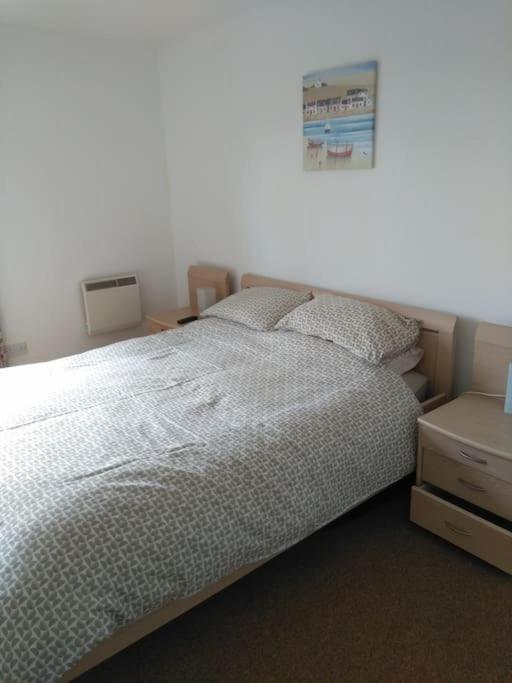 Cottage , Seaside Views, Quiet Beach, Awesome View Pendine Exteriör bild