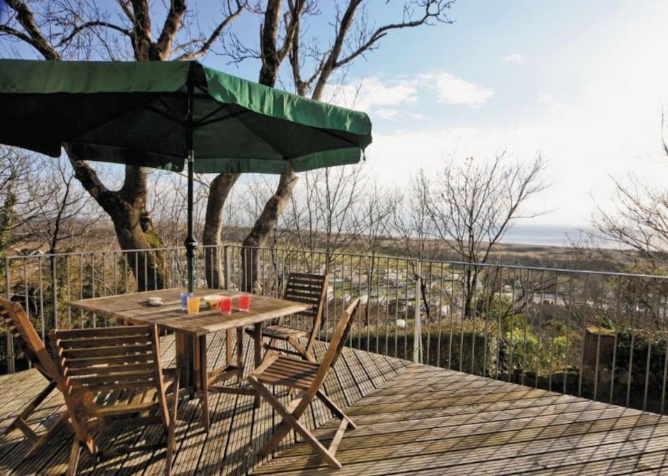 Cottage , Seaside Views, Quiet Beach, Awesome View Pendine Exteriör bild