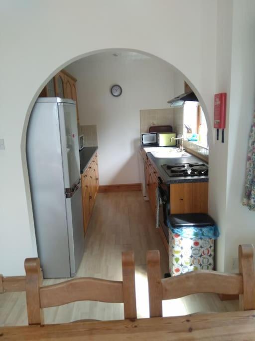 Cottage , Seaside Views, Quiet Beach, Awesome View Pendine Exteriör bild
