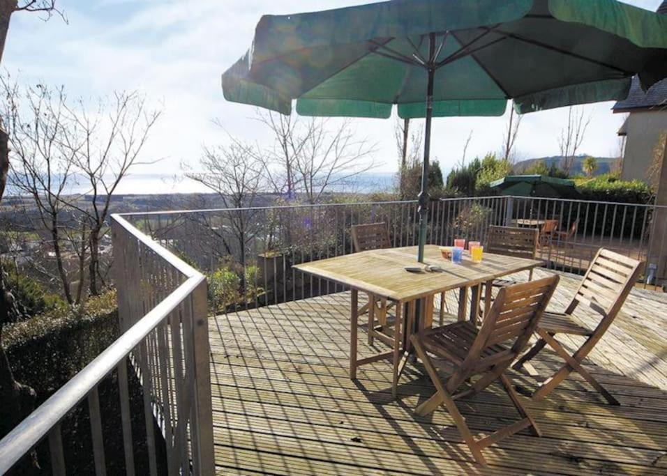 Cottage , Seaside Views, Quiet Beach, Awesome View Pendine Exteriör bild