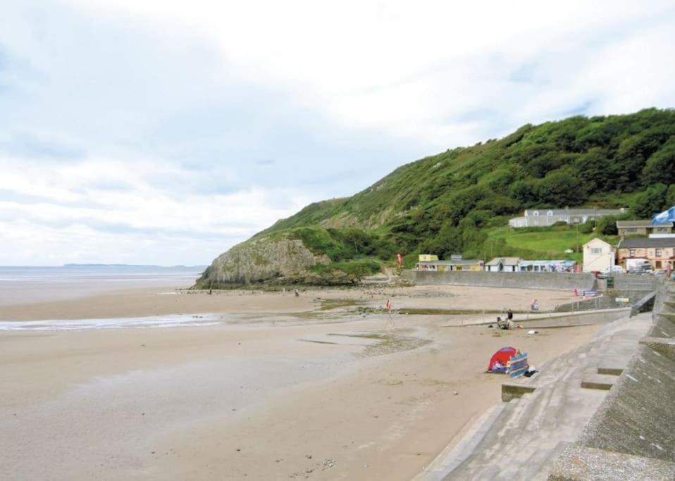 Cottage , Seaside Views, Quiet Beach, Awesome View Pendine Exteriör bild